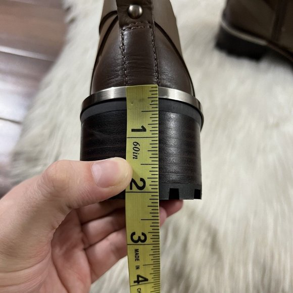 NEW Vince Camuto Women's Size 6.5‎ M Tuscan Taupe Leather Buckle Kerivini Boot - Picture 11 of 11